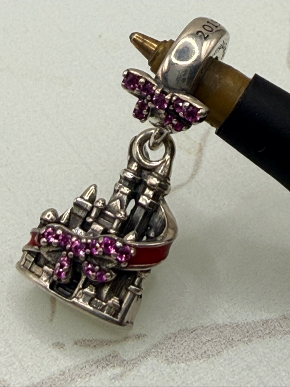 Pandora Disney Parks Christmas Castle! RARE!!! Rare! RARE!!!